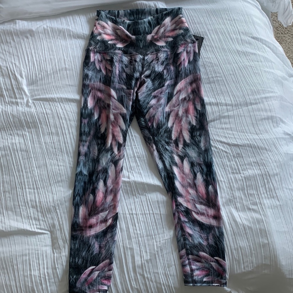NWT womens workout leggings